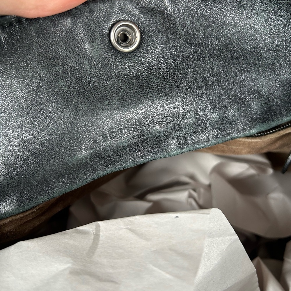 Bottega Veneta Intrecciato Leather & Wool Tote Bag - Picture 13 of 16